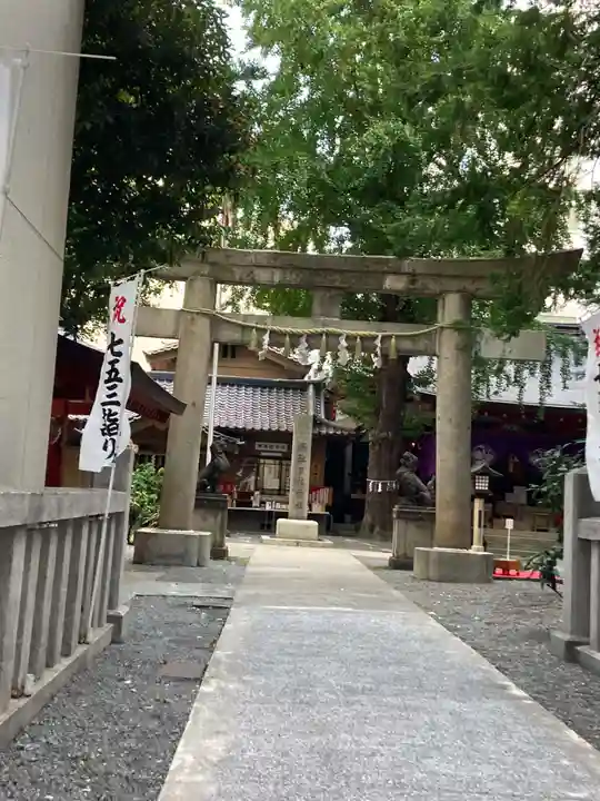 日本橋日枝神社の鳥居