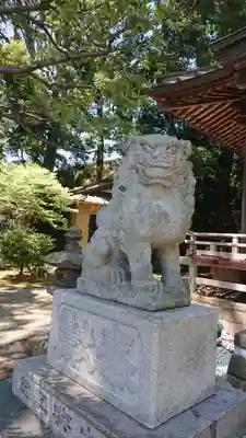 居神神社の狛犬