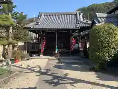 弥勒院の本殿