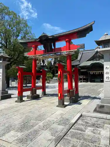 箭弓稲荷神社の鳥居