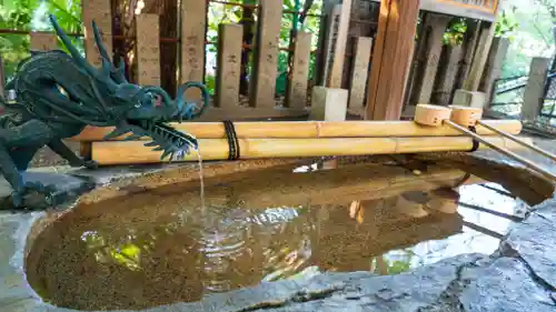 安居神社の手水