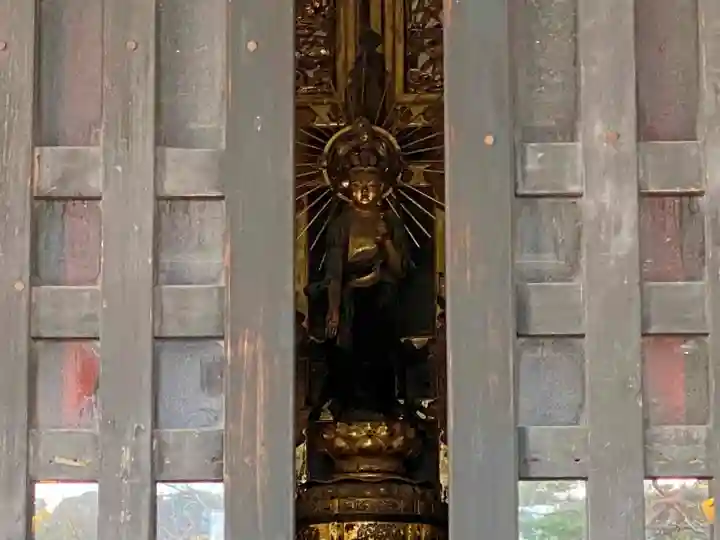 滑河山龍正院の仏像