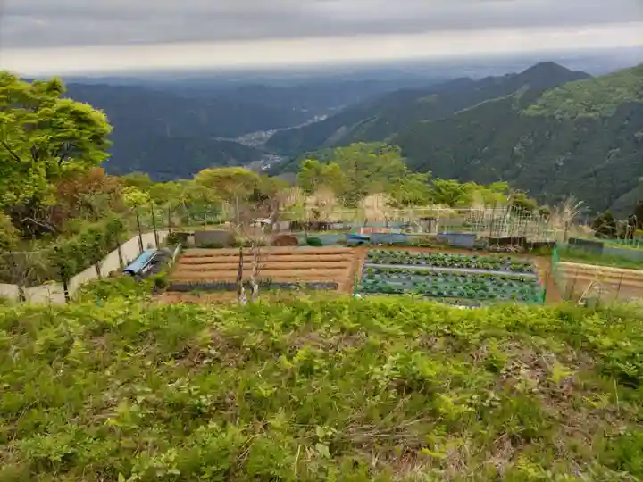 武蔵御嶽神社の庭園
