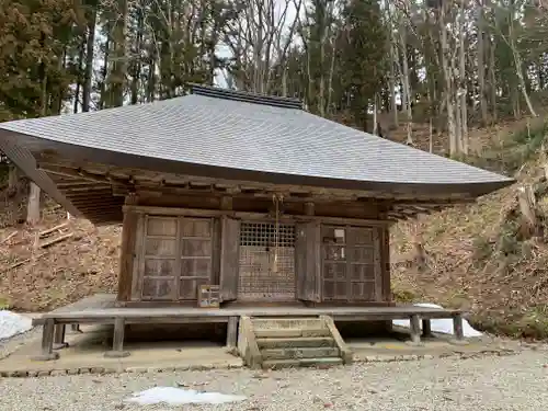 中ノ沢観音堂の本殿・本堂