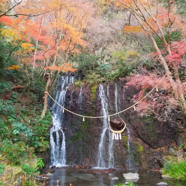 玉簾神社(神奈川県)