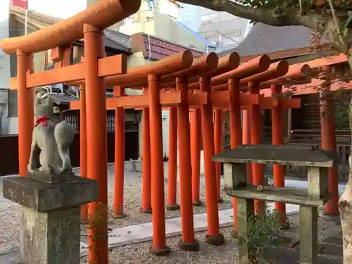 三輪神社の鳥居