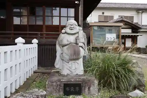 法禅寺の像