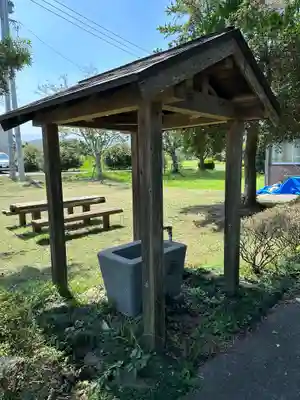 三日月原神社の手水舎