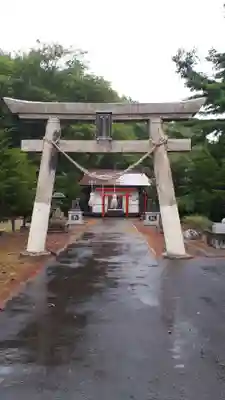 下宇莫別神社の鳥居
