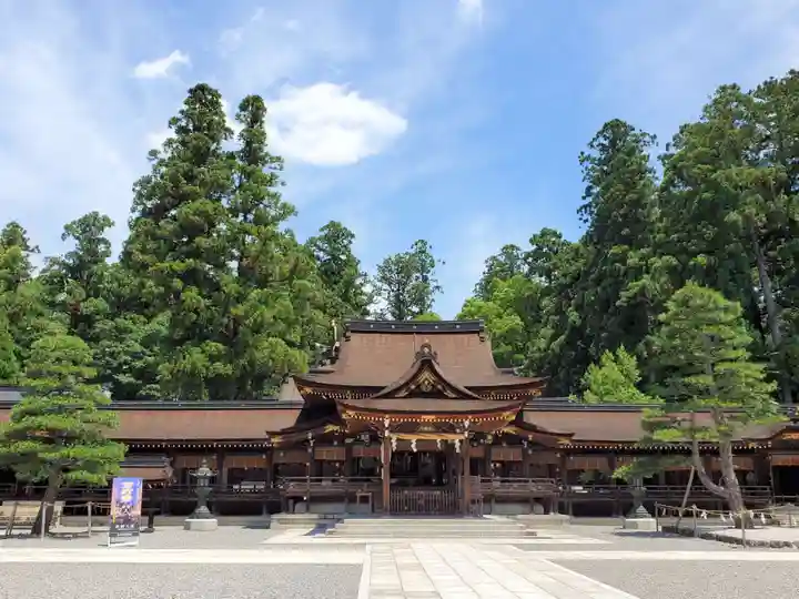 多賀大社の本殿・本堂