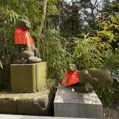 白笹稲荷神社の{uncategorized: "未分類", other: "その他", undefined: "問題あり", building: "その他建物", grave: "お墓", sacred_gate: "鳥居", guardian: "狛犬", statue: "像", buddha: "仏像", history: "歴史", nature: "自然", garden: "庭園", animal: "動物", pagoda: "塔", temizu: "手水舎", mountain_gate: "山門・神門", sanctuary: "本殿・本堂", subordinate: "末社・摂社", art: "芸術", scenery: "景色", jizo: "地蔵", ema: "絵馬", goshuin: "御朱印", omikuji: "おみくじ", items: "授与品その他", amulet: "お守り", goshuincho: "御朱印帳", eats: "食事", festival: "お祭り", votive_dance: "神楽", shichigosan: "七五三参", wedding: "結婚式", experience: "体験その他", initially: "初詣", around: "周辺", anti_infection: "感染症対策"}