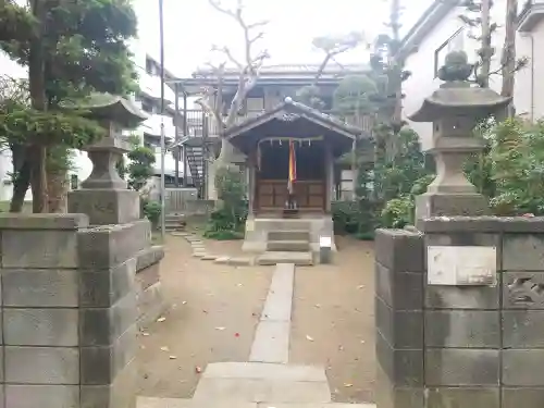 水神堂の{uncategorized: "未分類", other: "その他", undefined: "問題あり", building: "その他建物", grave: "お墓", sacred_gate: "鳥居", guardian: "狛犬", statue: "像", buddha: "仏像", history: "歴史", nature: "自然", garden: "庭園", animal: "動物", pagoda: "塔", temizu: "手水舎", mountain_gate: "山門・神門", sanctuary: "本殿・本堂", subordinate: "末社・摂社", art: "芸術", scenery: "景色", jizo: "地蔵", ema: "絵馬", goshuin: "御朱印", omikuji: "おみくじ", items: "授与品その他", amulet: "お守り", goshuincho: "御朱印帳", eats: "食事", festival: "お祭り", votive_dance: "神楽", shichigosan: "七五三参", wedding: "結婚式", experience: "体験その他", initially: "初詣", around: "周辺", anti_infection: "感染症対策"}