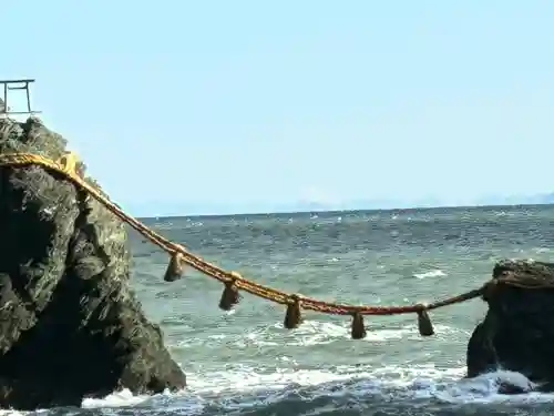 二見興玉神社の{uncategorized: "未分類", other: "その他", undefined: "問題あり", building: "その他建物", grave: "お墓", sacred_gate: "鳥居", guardian: "狛犬", statue: "像", buddha: "仏像", history: "歴史", nature: "自然", garden: "庭園", animal: "動物", pagoda: "塔", temizu: "手水舎", mountain_gate: "山門・神門", sanctuary: "本殿・本堂", subordinate: "末社・摂社", art: "芸術", scenery: "景色", jizo: "地蔵", ema: "絵馬", goshuin: "御朱印", omikuji: "おみくじ", items: "授与品その他", amulet: "お守り", goshuincho: "御朱印帳", eats: "食事", festival: "お祭り", votive_dance: "神楽", shichigosan: "七五三参", wedding: "結婚式", experience: "体験その他", initially: "初詣", around: "周辺", anti_infection: "感染症対策"}