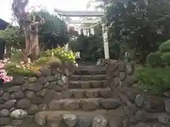 横浜御嶽神社の鳥居