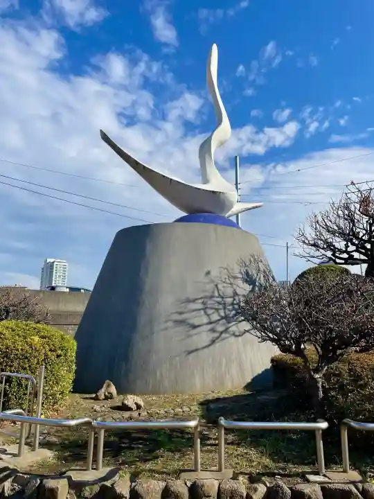 二子神社の{uncategorized: "未分類", other: "その他", undefined: "問題あり", building: "その他建物", grave: "お墓", sacred_gate: "鳥居", guardian: "狛犬", statue: "像", buddha: "仏像", history: "歴史", nature: "自然", garden: "庭園", animal: "動物", pagoda: "塔", temizu: "手水舎", mountain_gate: "山門・神門", sanctuary: "本殿・本堂", subordinate: "末社・摂社", art: "芸術", scenery: "景色", jizo: "地蔵", ema: "絵馬", goshuin: "御朱印", omikuji: "おみくじ", items: "授与品その他", amulet: "お守り", goshuincho: "御朱印帳", eats: "食事", festival: "お祭り", votive_dance: "神楽", shichigosan: "七五三参", wedding: "結婚式", experience: "体験その他", initially: "初詣", around: "周辺", anti_infection: "感染症対策"}
