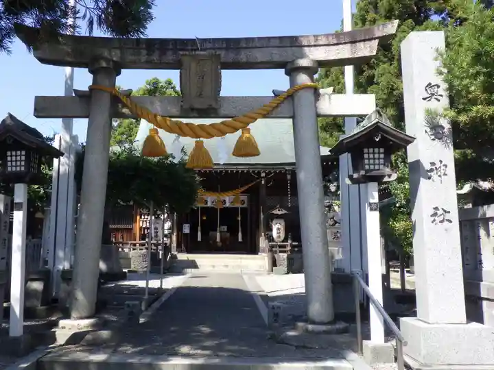 奥田神社の鳥居