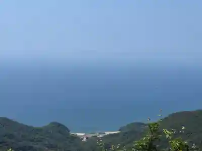 彌彦神社奥宮（御神廟）(新潟県)