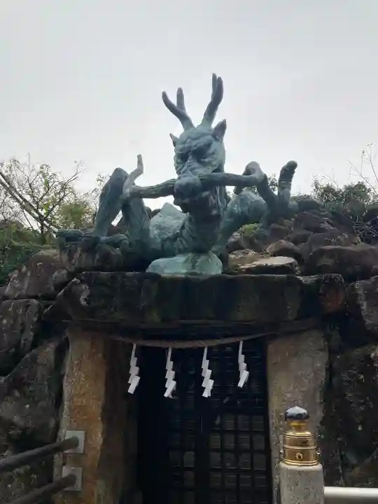 江島神社の像