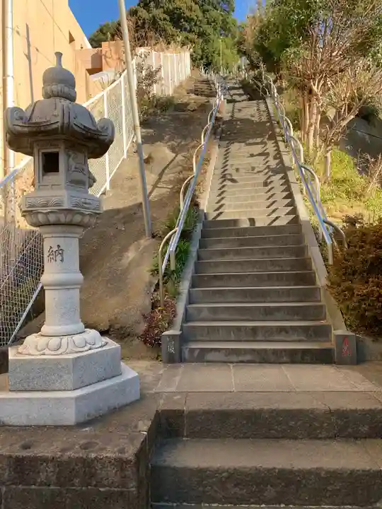 新作八幡宮のその他建物