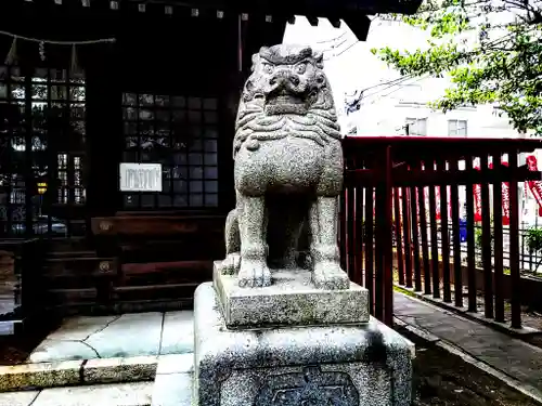 神明社の狛犬