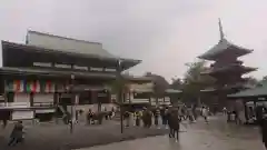 成田山新勝寺の建物その他