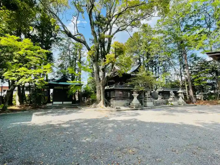 比都佐神社の{uncategorized: "未分類", other: "その他", undefined: "問題あり", building: "その他建物", grave: "お墓", sacred_gate: "鳥居", guardian: "狛犬", statue: "像", buddha: "仏像", history: "歴史", nature: "自然", garden: "庭園", animal: "動物", pagoda: "塔", temizu: "手水舎", mountain_gate: "山門・神門", sanctuary: "本殿・本堂", subordinate: "末社・摂社", art: "芸術", scenery: "景色", jizo: "地蔵", ema: "絵馬", goshuin: "御朱印", omikuji: "おみくじ", items: "授与品その他", amulet: "お守り", goshuincho: "御朱印帳", eats: "食事", festival: "お祭り", votive_dance: "神楽", shichigosan: "七五三参", wedding: "結婚式", experience: "体験その他", initially: "初詣", around: "周辺", anti_infection: "感染症対策"}