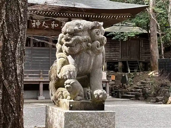 宝登山神社の狛犬