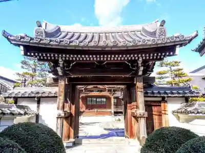 長光寺の山門・神門