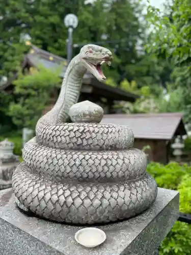 白蛇辨財天(栃木県)