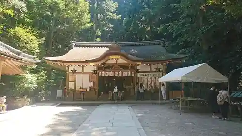 狭井坐大神荒魂神社(狭井神社)の本殿