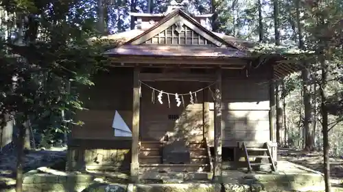 鹿島諏訪神社の本殿