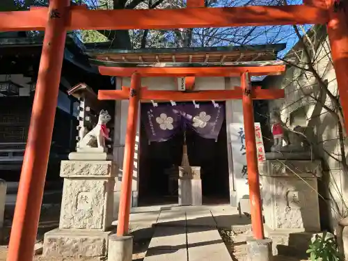 河内國魂神社の{uncategorized: "未分類", other: "その他", undefined: "問題あり", building: "その他建物", grave: "お墓", sacred_gate: "鳥居", guardian: "狛犬", statue: "像", buddha: "仏像", history: "歴史", nature: "自然", garden: "庭園", animal: "動物", pagoda: "塔", temizu: "手水舎", mountain_gate: "山門・神門", sanctuary: "本殿・本堂", subordinate: "末社・摂社", art: "芸術", scenery: "景色", jizo: "地蔵", ema: "絵馬", goshuin: "御朱印", omikuji: "おみくじ", items: "授与品その他", amulet: "お守り", goshuincho: "御朱印帳", eats: "食事", festival: "お祭り", votive_dance: "神楽", shichigosan: "七五三参", wedding: "結婚式", experience: "体験その他", initially: "初詣", around: "周辺", anti_infection: "感染症対策"}