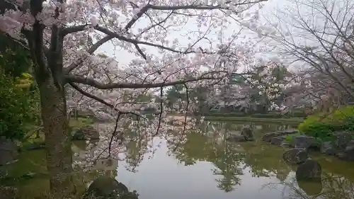 豊國神社の庭園