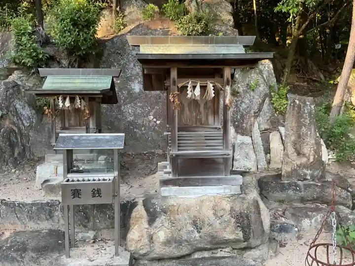 熊野社(岩崎熊野神社)の末社・摂社