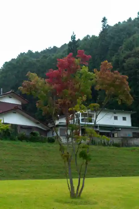 諏訪大社上社前宮(長野県)
