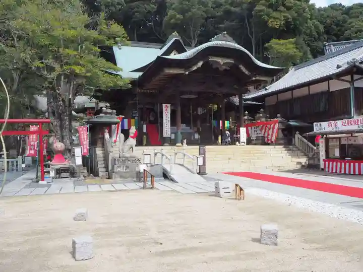 由加山 由加神社本宮の本殿・本堂