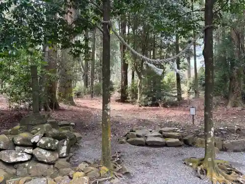 霧島東神社の{uncategorized: "未分類", other: "その他", undefined: "問題あり", building: "その他建物", grave: "お墓", sacred_gate: "鳥居", guardian: "狛犬", statue: "像", buddha: "仏像", history: "歴史", nature: "自然", garden: "庭園", animal: "動物", pagoda: "塔", temizu: "手水舎", mountain_gate: "山門・神門", sanctuary: "本殿・本堂", subordinate: "末社・摂社", art: "芸術", scenery: "景色", jizo: "地蔵", ema: "絵馬", goshuin: "御朱印", omikuji: "おみくじ", items: "授与品その他", amulet: "お守り", goshuincho: "御朱印帳", eats: "食事", festival: "お祭り", votive_dance: "神楽", shichigosan: "七五三参", wedding: "結婚式", experience: "体験その他", initially: "初詣", around: "周辺", anti_infection: "感染症対策"}