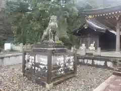 岐阜護國神社の狛犬