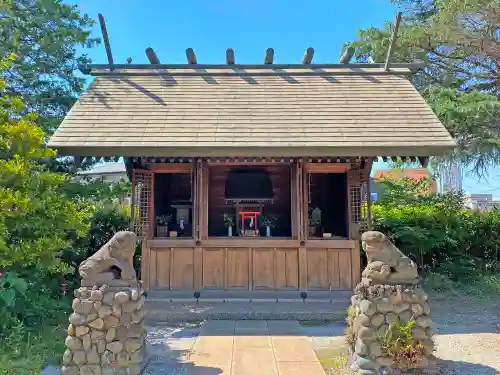 寒川神社の末社