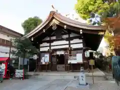 三輪神社の本殿