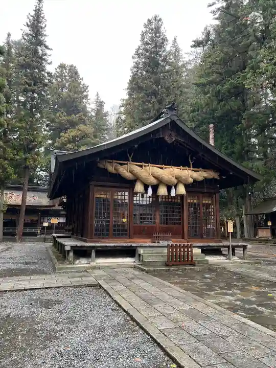 諏訪大社下社春宮(長野県)