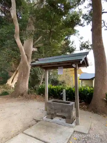 白岩神社の手水舎