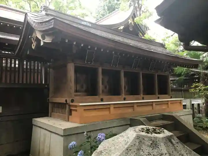 若宮八幡社の末社・摂社