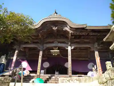 成相寺の本殿・本堂