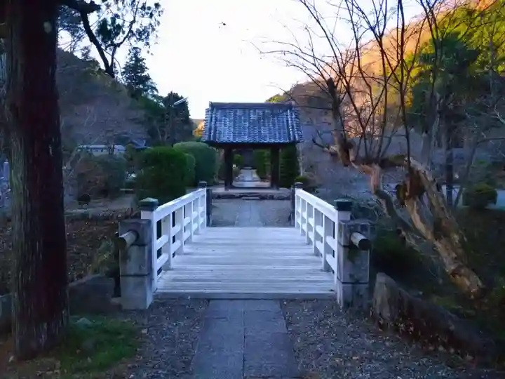 聞修院のその他建物