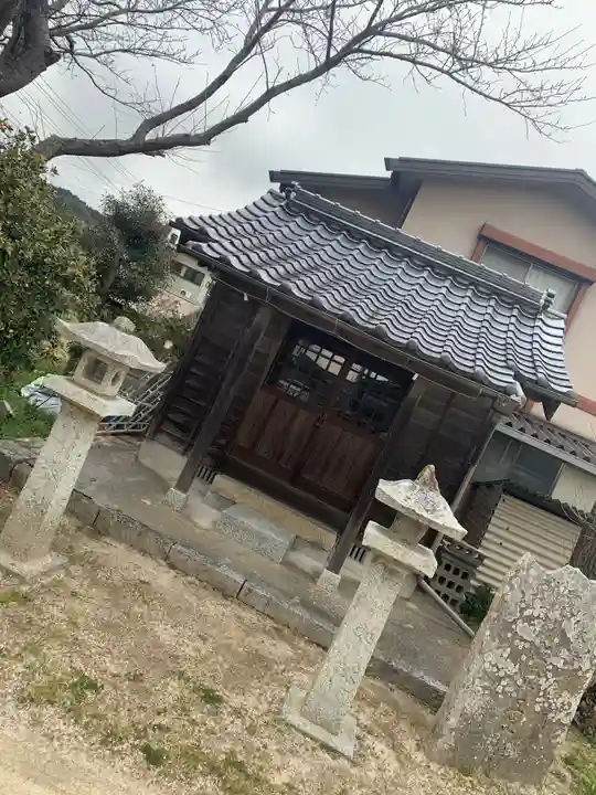 かんきん堂の本殿・本堂