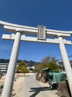 観音神社の{uncategorized: "未分類", other: "その他", undefined: "問題あり", building: "その他建物", grave: "お墓", sacred_gate: "鳥居", guardian: "狛犬", statue: "像", buddha: "仏像", history: "歴史", nature: "自然", garden: "庭園", animal: "動物", pagoda: "塔", temizu: "手水舎", mountain_gate: "山門・神門", sanctuary: "本殿・本堂", subordinate: "末社・摂社", art: "芸術", scenery: "景色", jizo: "地蔵", ema: "絵馬", goshuin: "御朱印", omikuji: "おみくじ", items: "授与品その他", amulet: "お守り", goshuincho: "御朱印帳", eats: "食事", festival: "お祭り", votive_dance: "神楽", shichigosan: "七五三参", wedding: "結婚式", experience: "体験その他", initially: "初詣", around: "周辺", anti_infection: "感染症対策"}