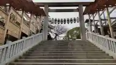 伊勢山皇大神宮の鳥居