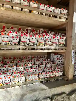 お松大権現の{uncategorized: "未分類", other: "その他", undefined: "問題あり", building: "その他建物", grave: "お墓", sacred_gate: "鳥居", guardian: "狛犬", statue: "像", buddha: "仏像", history: "歴史", nature: "自然", garden: "庭園", animal: "動物", pagoda: "塔", temizu: "手水舎", mountain_gate: "山門・神門", sanctuary: "本殿・本堂", subordinate: "末社・摂社", art: "芸術", scenery: "景色", jizo: "地蔵", ema: "絵馬", goshuin: "御朱印", omikuji: "おみくじ", items: "授与品その他", amulet: "お守り", goshuincho: "御朱印帳", eats: "食事", festival: "お祭り", votive_dance: "神楽", shichigosan: "七五三参", wedding: "結婚式", experience: "体験その他", initially: "初詣", around: "周辺", anti_infection: "感染症対策"}