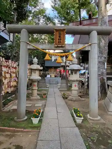 高円寺氷川神社の鳥居